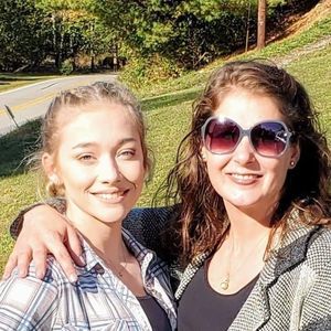 Meet your Posher, Jasmin